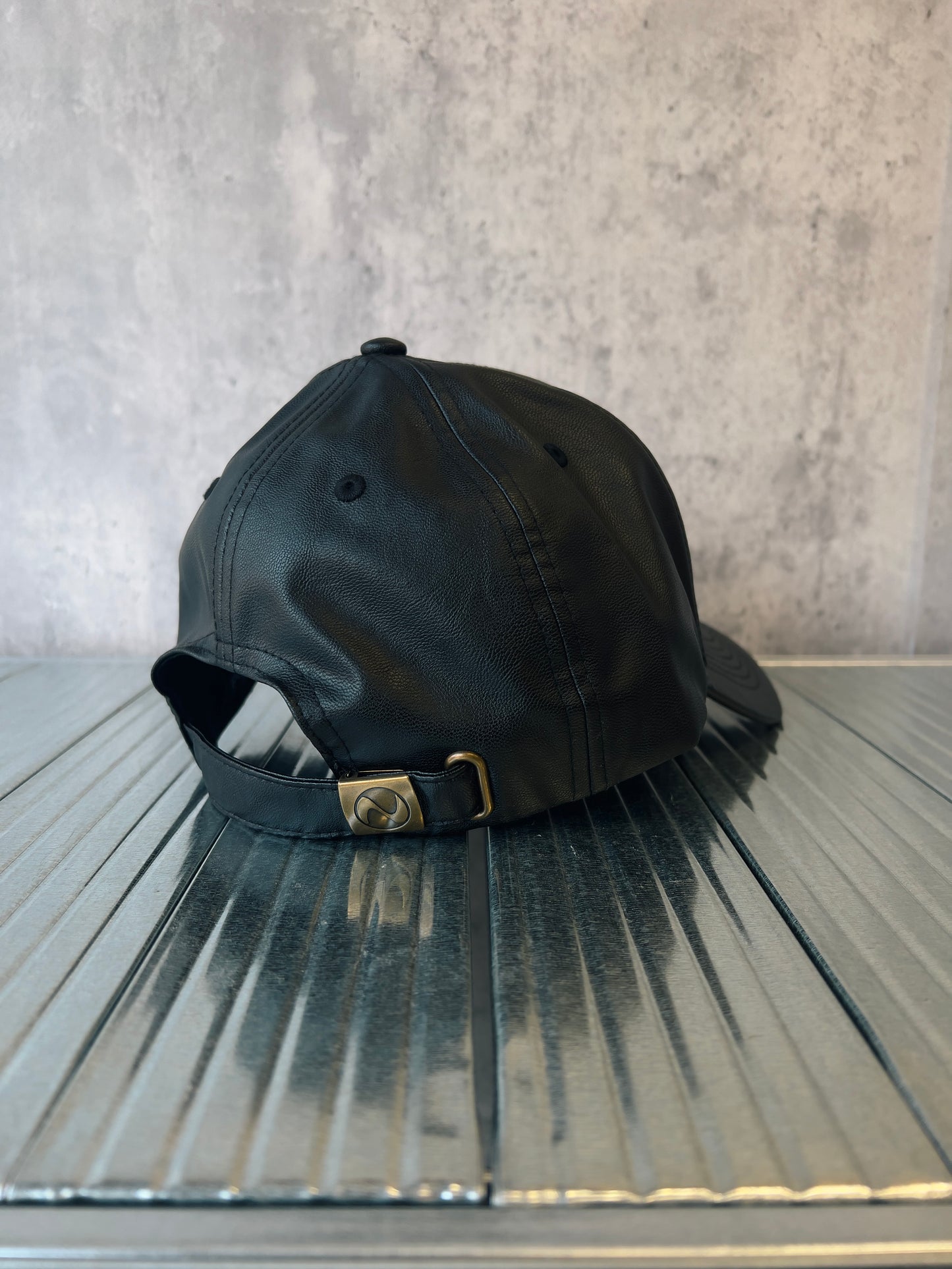 Basic Logo Leather Baseball Cap -Black-