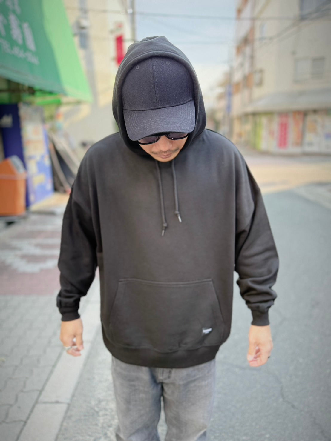 Triangle Logo WIDE HOODIE -Black-