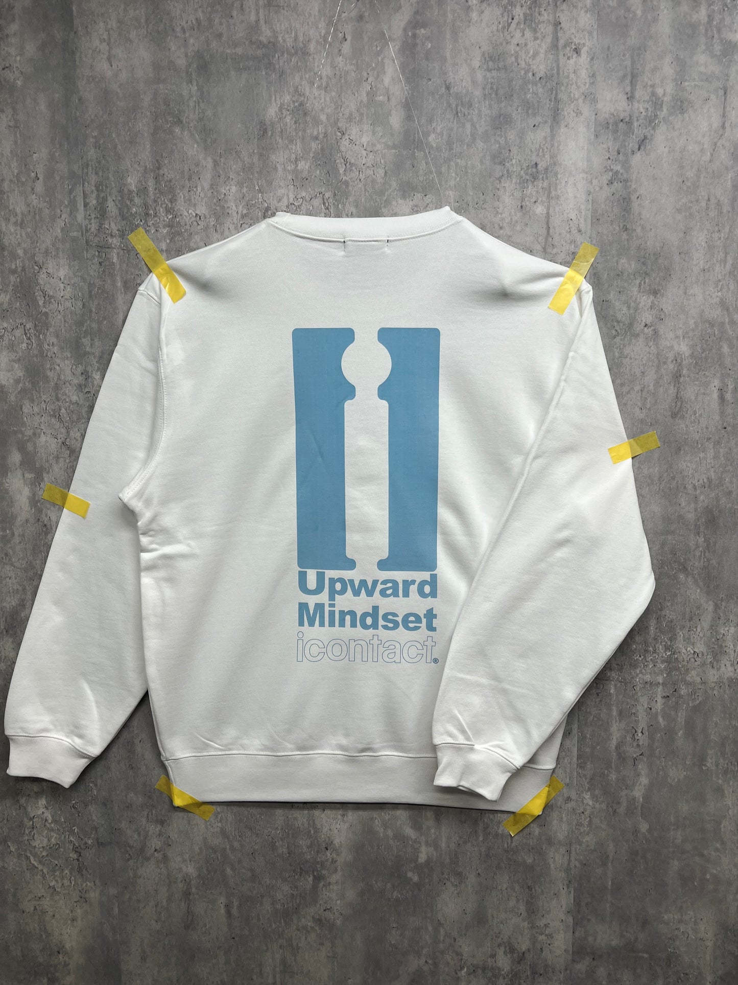 Upward maindset SWEAT SHIRT -White-